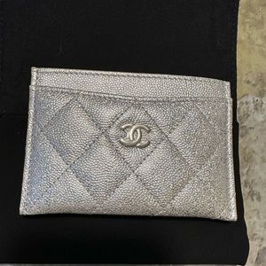 Chanel card holder 21K